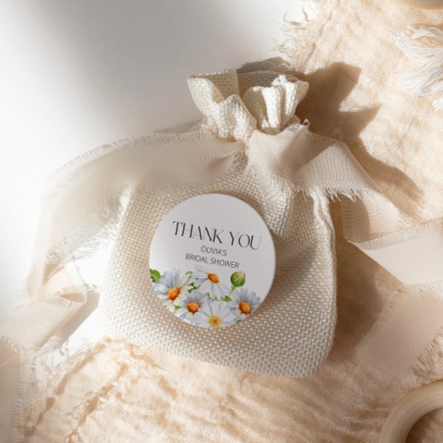 Modernes Minimalistisches Watercolol Daisy Brautpa Runder Aufkleber (Von Creator hochgeladen)