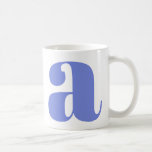 Modernes Monogramm-Anfangsschreiben in Periwinkle Kaffeetasse<br><div class="desc">Niedliches modernes Monogramm mit dem ersten Buchstaben Ihrer Wahl, in periwinkle lila.</div>