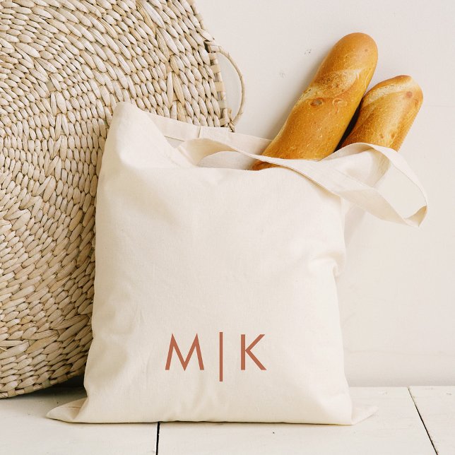 Modernes Monogramm | Boho Terracotta Text Tragetasche (A simple, stylish and boho tote bag with your monogram in neutral terracotta text)
