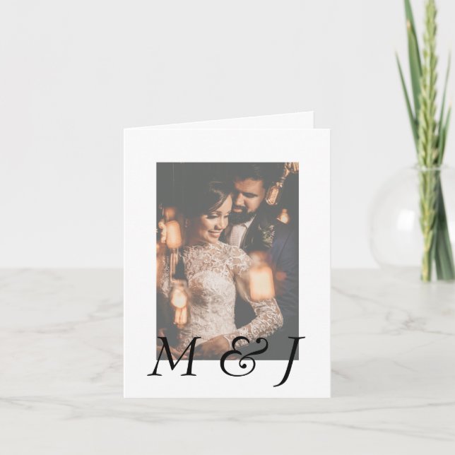 Modernes Monogramm-Foto und elegante geflochtene H Einladung (Vorderseite)