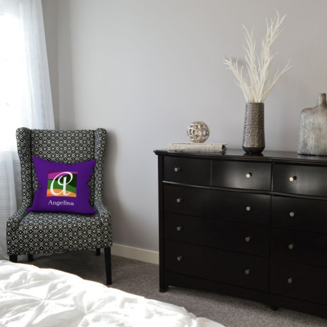 Modernes Monogramm lila Anfangsbuchstaben Kissen (Von Creator hochgeladen)