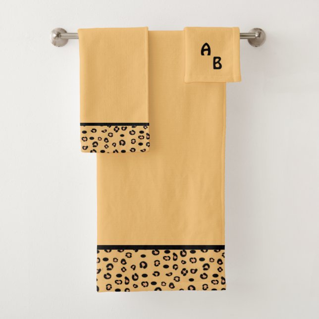 Modernes Monogramm- und Leopardenmuster Badhandtuch Set (Insitu)