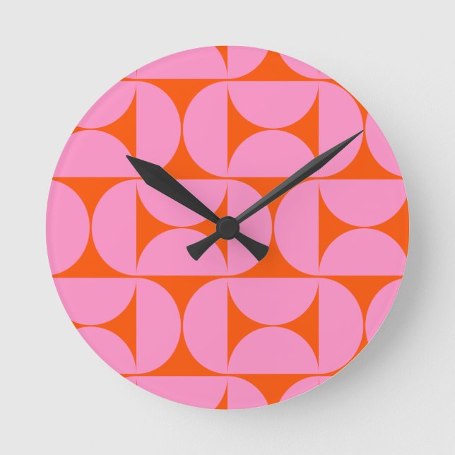 Modernes Muster in pink und orange Runde Wanduhr (Vorderseite)