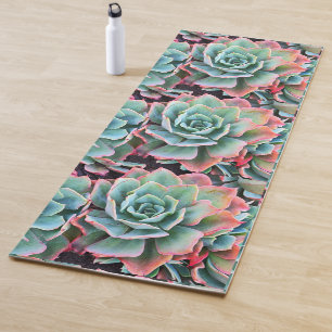 Modernes nah-up-Foto mit Pfefferminzgrün und rosa Yogamatte
