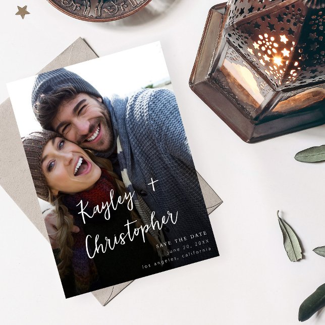 Modernes Name Foto Vertikale Chic Save the Date Einladung (Von Creator hochgeladen)