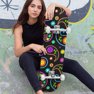Modernes Neon-Paisley-Muster Skateboard
