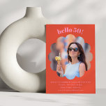 Modernes Niedlich rosa Orange 50. Geburtstagsparty Einladung<br><div class="desc">Moderne Niedliche Rosa und Orange 50. Geburtstagsparty Einladung mit Foto in einer einzigartigen Blume Form Rahmen.</div>