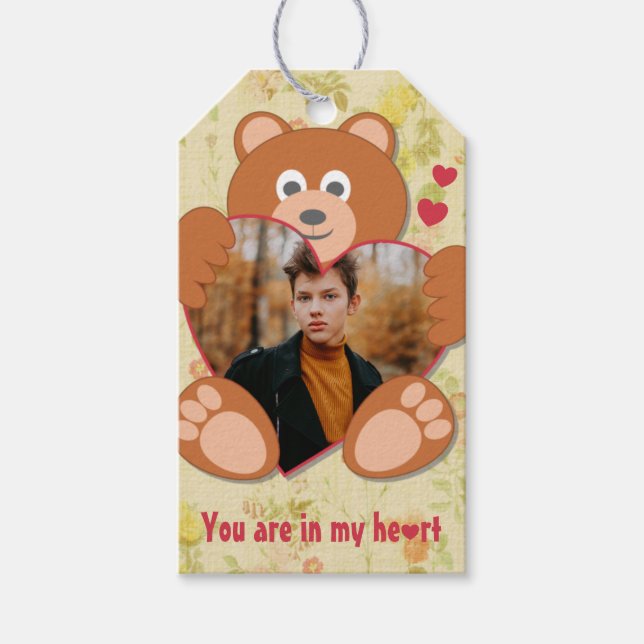 Modernes Niedliches Gelbes Teddybär Herzkranz Foto Geschenkanhänger (Vorderseite)