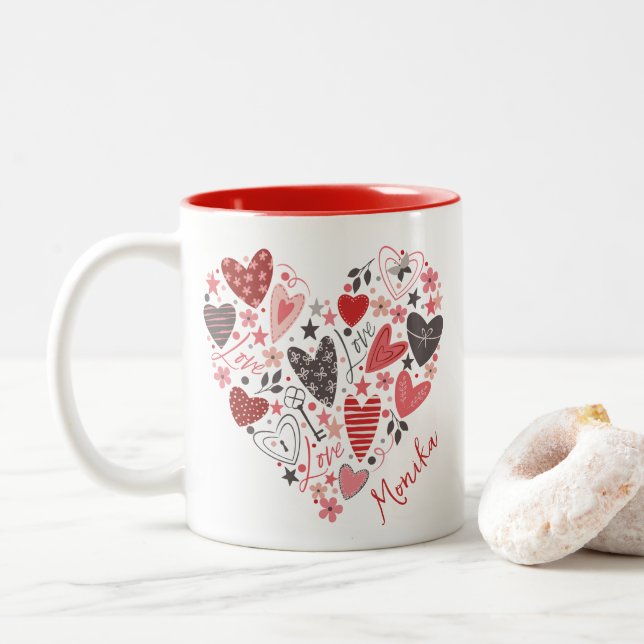 Modernes Niedliches Rotes Herz - Liebe Monogramm Zweifarbige Tasse (Mit Donut)