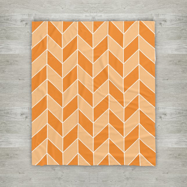 Modernes Orange Peach Herringbone Zickzack Muster Fleecedecke (Von Creator hochgeladen)