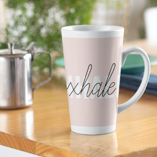 Modernes, pastellrosa, atemberaubendes Zitat Milchtasse