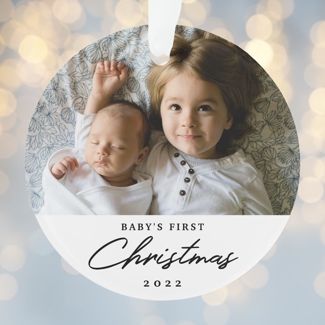 Modernes Personalisiertes Baby's First Christmas F Ornament (Von Creator hochgeladen)
