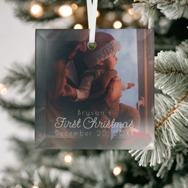 Modernes Personalisiertes Baby's First Christmas F Ornament Aus Glas (Von Creator hochgeladen)
