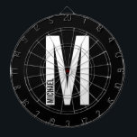 Modernes Personalisiertes Fettgewebe, Monogramm un Dartscheibe<br><div class="desc">Modernes Monogramm Design mit personalisiertem Monogramm-Buchstaben "M" und dem Namen im modernen fett-serf-Schriftart-Stil.

Perfektes Geschenk für ihn,  Vatertag Geschenk und vieles mehr.</div>