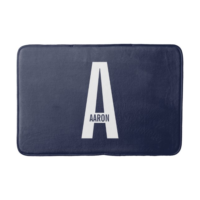 Modernes Personalisiertes Fettmonogramm und Name Badematte (Vorderseite)