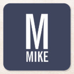 Modernes Personalisiertes Fettmonogramm und Name Rechteckiger Pappuntersetzer<br><div class="desc">Modernes Monogram Design mit weißem,  personalisiertem Monogramm und Namen in modernen fett formatierten Sans Serif Schriftart Stil auf marineblau Hintergrund.</div>