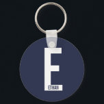 Modernes Personalisiertes Fettmonogramm und Name Schlüsselanhänger<br><div class="desc">Modernes Monogram Design mit personalisiertem Monogramm Buchstaben "E" und Namen im modernen fett formatierten Sans Serif Schriftart Stil. Perfektes Geschenk für ihn,  Vatertagsgeschenk,  Trauzeuge Geschenk und vieles mehr.</div>