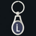 Modernes Personalisiertes Fettmonogramm und Name Schlüsselanhänger<br><div class="desc">Modernes Monogram Design mit personalisiertem Monogramm-Buchstaben "L" und Namen im modernen fett formatierten Sans Serif Schriftart Stil. Perfektes Geschenk für ihn,  Vatertagsgeschenk,  Trauzeuge Geschenk und vieles mehr.</div>
