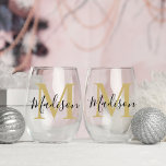 Modernes Personalisiertes Gold Black Monogram Weinglas Ohne Stiel<br><div class="desc">Mit unserem modernen Personalisierten Schwarz-Monogramm Edelstahlglas aus Gold stärken Sie sich bei jeder Feier. Dieses schicke und vielseitige Glas ist mit einem eleganten Gold- und schwarzen Monogramm geschmückt und ist somit das perfekte Geschenk für Hochzeitsfeiern, Geburtstage und Geburtstage. Mit einem Namen für eine zusätzliche Touch von Eleganz. Diese stilvollen und...</div>