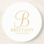 Modernes Personalisiertes Monogramm und Name Bride Getränkeuntersetzer<br><div class="desc">Moderne Personalisierte Bridesmaid-Geschenke mit personalisiertem Monogramm in goldfarbenem,  elegantem Drehbuch-Schriftart-Stil mit Name und Titel der Brautjungfrau im klassischen Schriftart-Stil. Auch perfekt für Trauzeugin,  Mutter der Braut und mehr. Bitte beachten Sie: Die Details der Folie werden im Kunstwerk simuliert. Bei der Herstellung dieses Produktes wird keine Folie verwendet.</div>