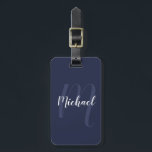 Modernes Personalisiertes Monogramm und Name Navy  Gepäckanhänger<br><div class="desc">Personalisiertes Monogramm und Namensschild mit personalisierten Namen im modernen,  weißen Skript-Stil und Monogramm Schriftart in hellblau in modernem Skript-Schriftart-Stil als Hintergrund navy blauen Hintergrund.

Ideal als Urlaubsgeschenk,  Familienfavoriten,  danke für Trauzeugen und Geschenk für jeden besondere Anlässe.</div>