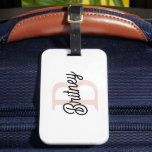 Modernes Personalisiertes Monogramm und Name Paste Gepäckanhänger<br><div class="desc">Mit unserem modernen Personalisierten Monogram und Name Pastel Pink Gepäckanhänger, einem schicken und praktischen Zubehör für Ihre Reisen. Dieses Gepäckanhänger zeichnet sich durch ein zeitgemäßes Design in sanftem Pastellrosa aus, personalisiert mit Ihrem Monogramm und Namen für eine einfache Identifizierung. Ideal, um Ihrem Gepäck eine stilvolle Touch hinzuzufügen, kombiniert es Eleganz...</div>