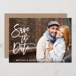 Modernes Pinselskript Save the Date Kraft Fotokart Einladung