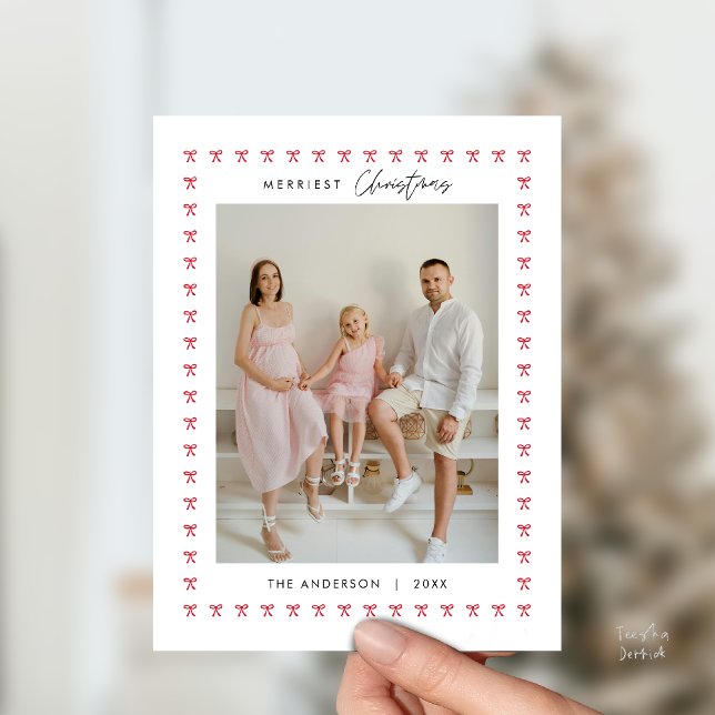 Modernes Red Bow Pattern Familienjubiläum Weihnach Postkarte (Modern Red Bow Pattern Family Photo Classy Elegant Christmas Postcard )