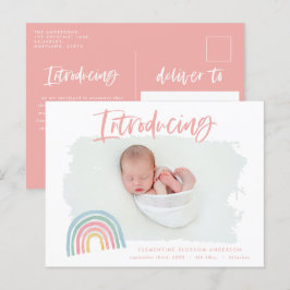 Modernes Regenbogenrosa mädchenhaft zur Geburt von Ankündigungspostkarte