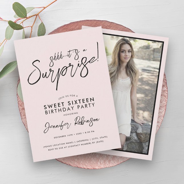 Modernes Rosa Foto Überraschung Sweet 16 Einladung (Modern Blush Pink Photo Surprise Sweet 16 Invitation)