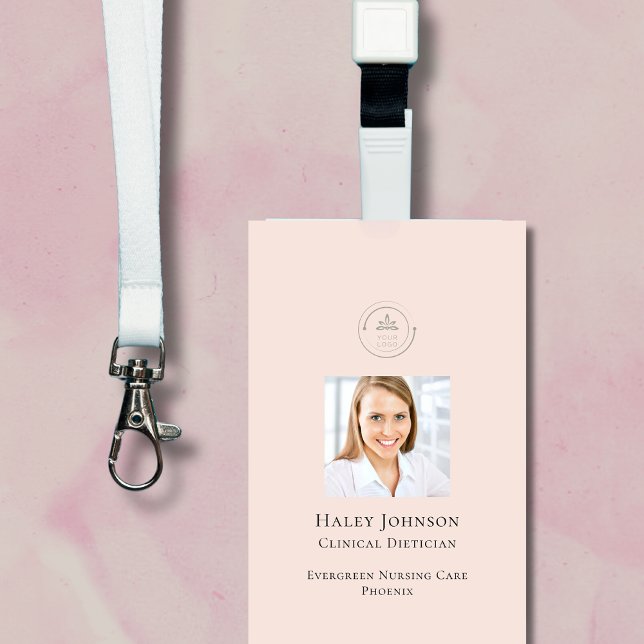Modernes rosa Mitarbeiter Geschäft Logo QR-Code Fo Ausweis (Von Creator hochgeladen)