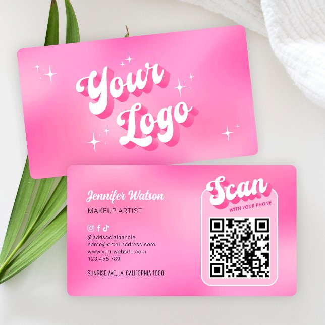 Modernes, rosafarbenes Logo Makeup Nails Salon QR  Visitenkarte (Trendy pink QR code business cards with groovy retro style fonts, sparkles and space for your logo)