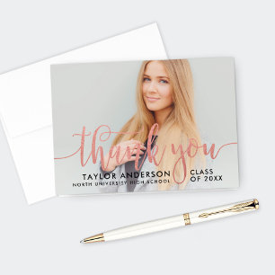 Modernes Rose Gold Script Abschluss Foto Dankeskarte