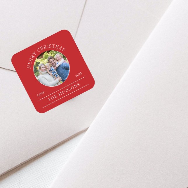 Modernes Rotes frostes Weihnachtsfest Foto Quadratischer Aufkleber (Von Creator hochgeladen)