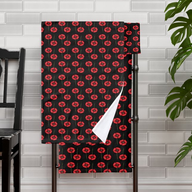 Modernes rotes Mohnmuster auf schwarz Badhandtuch Set (Pop a poppy towel in your bathroom today!)