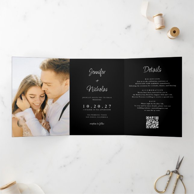 Modernes RSVP-Foto für Schwarze Hochzeit - Details Dreifach Gefaltete Einladung (Innenseite)