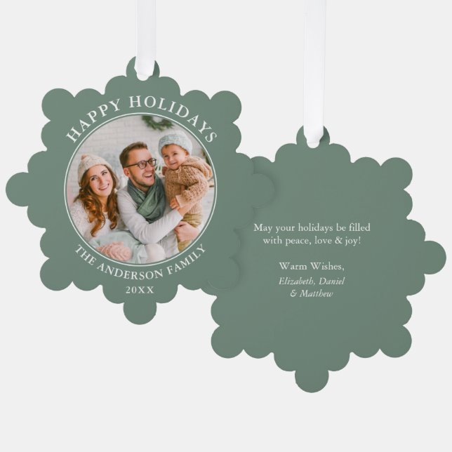 Modernes Sage Green Happy Holidays Foto Ornament Karte (Vorderseite/Rückseite)