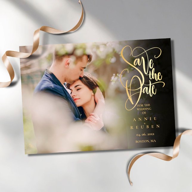 Modernes Save the Date elegantes Gold Script-Foto Magneteinladung (Von Creator hochgeladen)