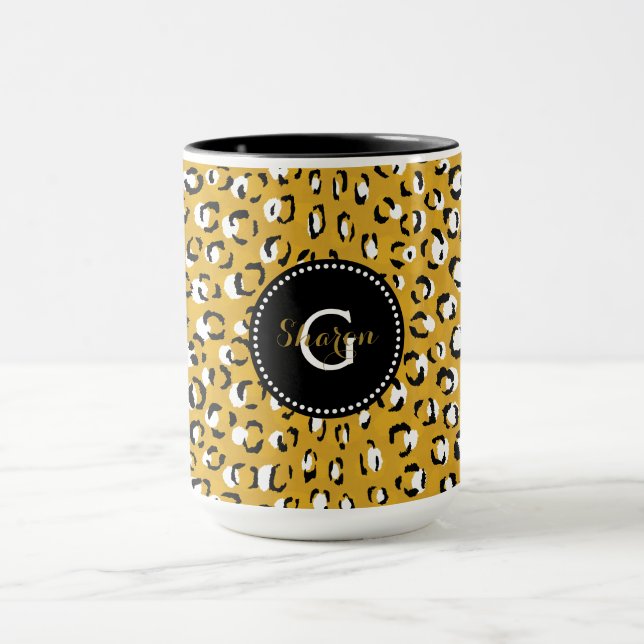 Modernes schickes GoldGeparddruck-Mustermonogramm Tasse (Zentrum)