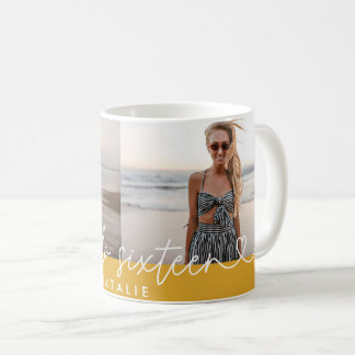 Modernes, schlichtes und elegantes Drehbuch zum 16 Kaffeetasse