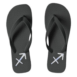 Modernes Schütze-Sternzeichen auf Schlangenhaut Flip Flops