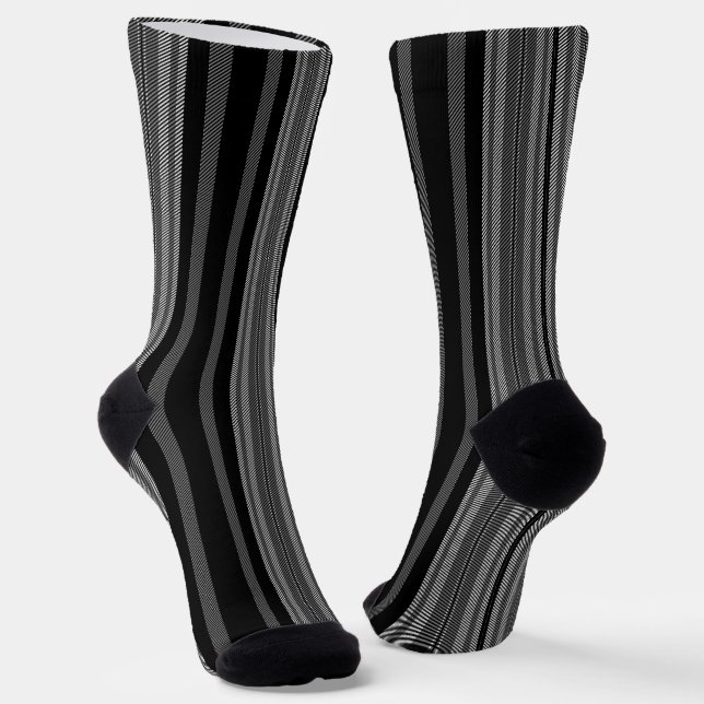 Modernes schwarz-grauweißes Grafikmuster Socken (Gewinkelt)