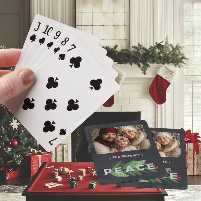 Modernes Schwarz und Grün mit Holly Berry Peace Spielkarten (Christmas Photo Playing Cards)