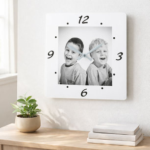 Modernes Schwarz-Weiß-Foto Quadratische Wanduhr