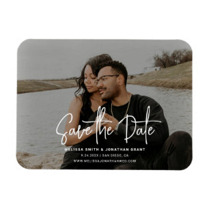 Modernes Schwarz-Weiß-Foto-Skript Save the Date Magnet