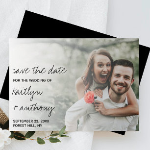 Modernes Schwarz/Weiß-Script Minimalistisches Foto Save The Date