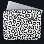 Modernes Schwarz-weißes Leopard-Muster für Tierdru Laptopschutzhülle<br><div class="desc">Dieses moderne und stilvolle Tiermuster eignet sich perfekt für die trendige und stilvolle Mode. Es ist mit einem handgezeichnet, schwarz-weiß leoparden Gepard-Druck ausgestattet. Es ist elegant, schick, einfach und modern. ***WICHTIGE HINWEIS FÜR DESIGN: Für individuelle Designanfragen, wie z.B. passende Produktanfragen, Farbänderungen, Platzierungsänderungen oder andere Änderungswünsche, klicken Sie bitte auf den...</div>