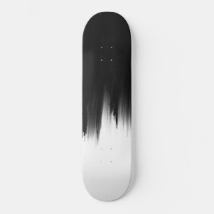Modernes Schwarz-weißes Pinseldesign Skateboard