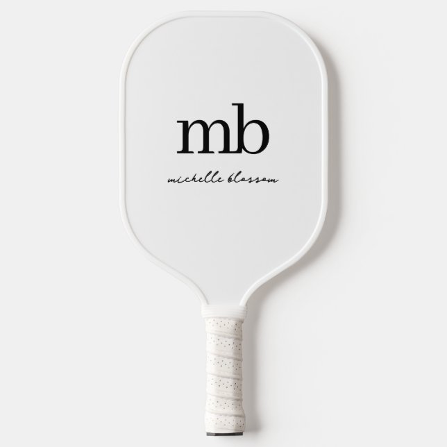 Modernes Schwarz-weißes Trendy Script Initial Mono Pickleball Schläger (Vorderseite)