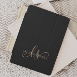 Modernes Schwarzes Gold Feminin Script Mit Monogra iPad Pro Cover<br><div class="desc">Modernes Black Gold Feminine Script Mit Monogramm iPad Cover. Dieses moderne elegante iPad Cover lässt sich einfach mit Ihrem individuellen Monogramm und Namen personalisieren.</div>